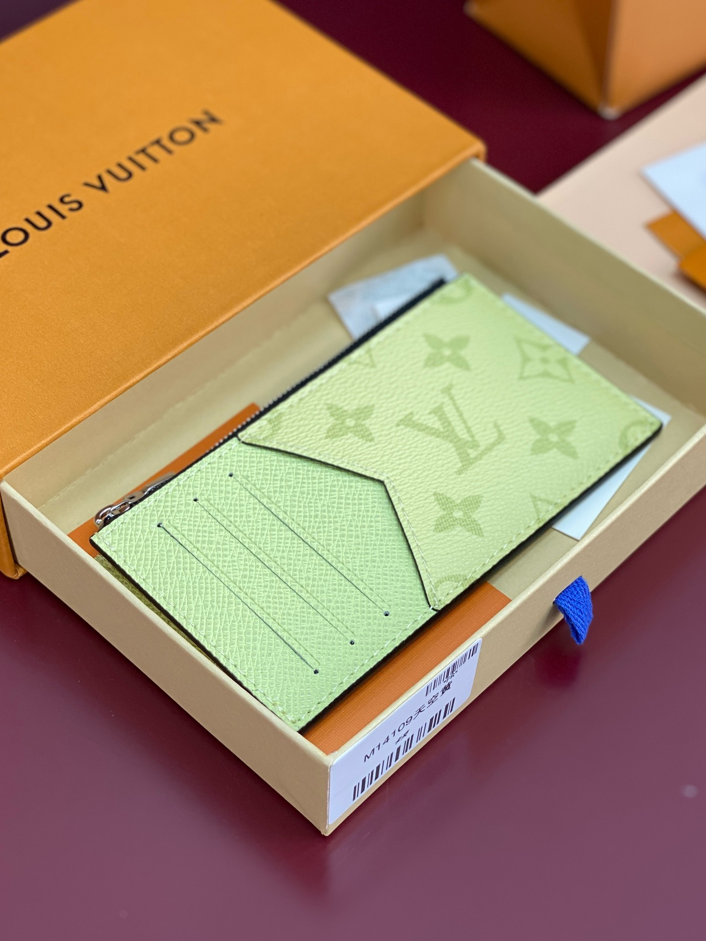 l0vis Vvtt0n coin card holder-8 x 14.5 x 1cm