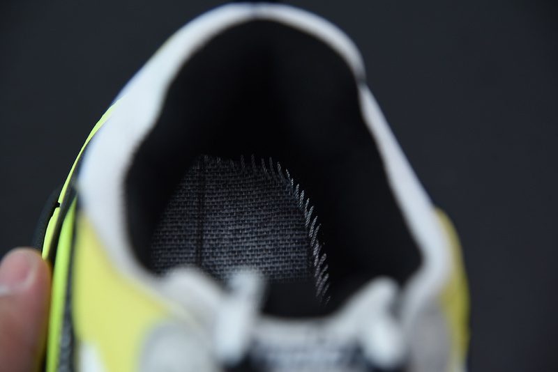 Ba*len*cia*ga triple s