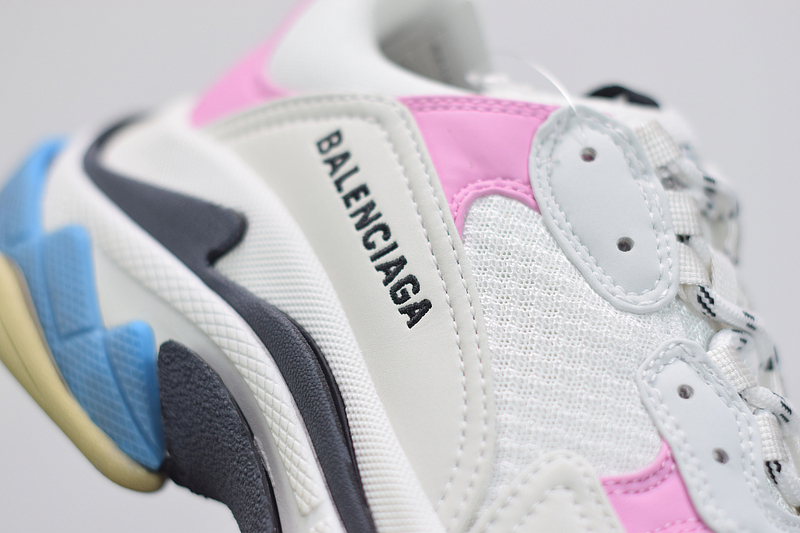 Ba*len*cia*ga triple s