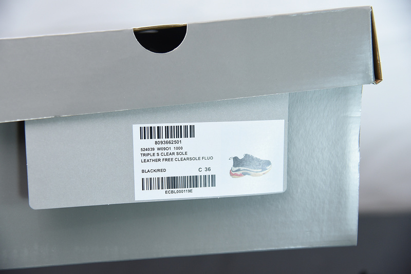 Ba*len*cia*ga triple s