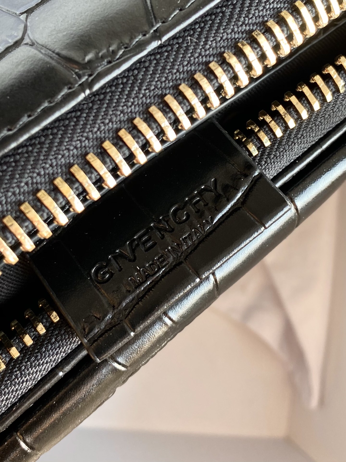 G1uenchy antigona handbags-33*18*26*41cm