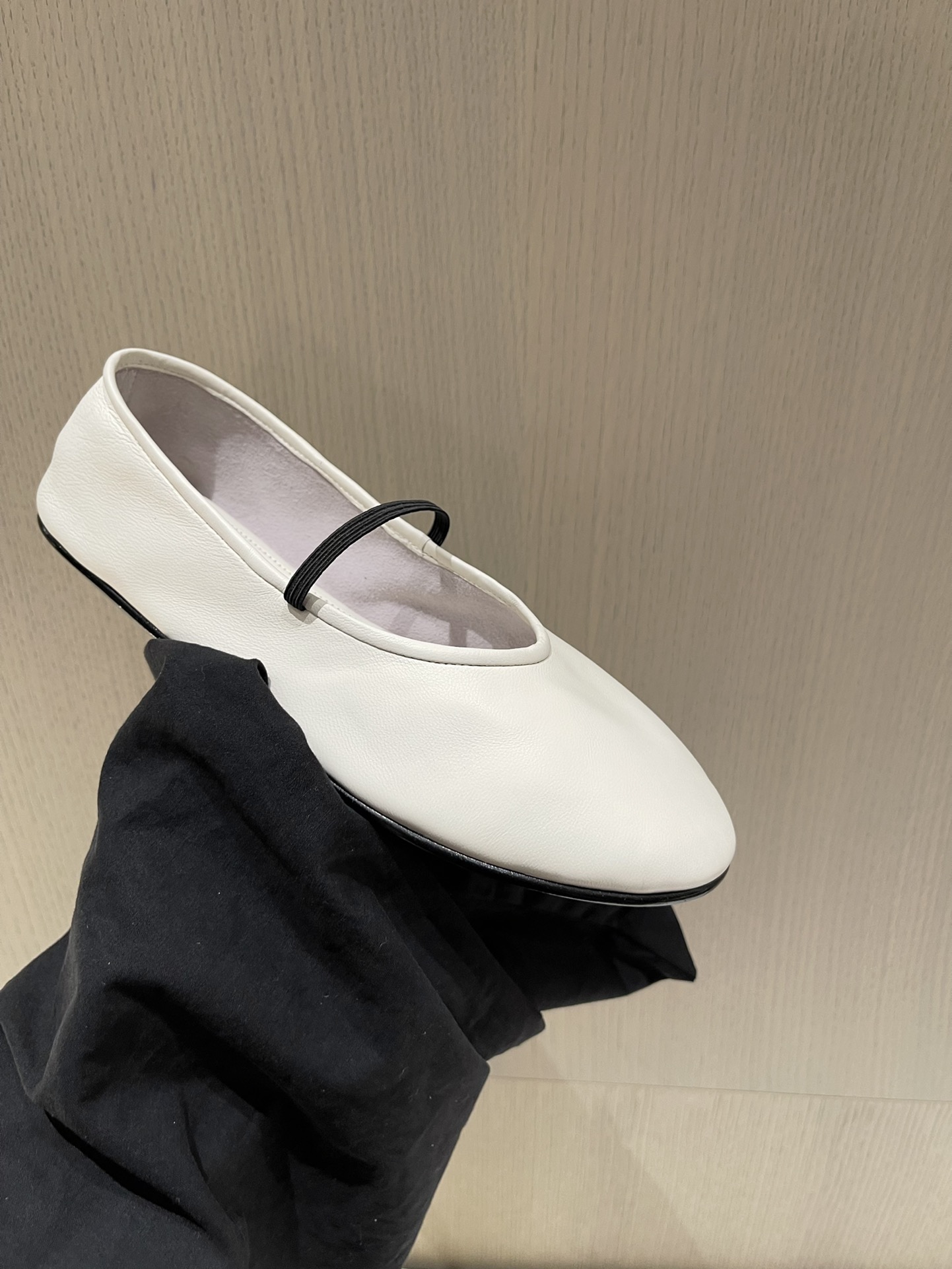 T*e R0w ballet single shoes