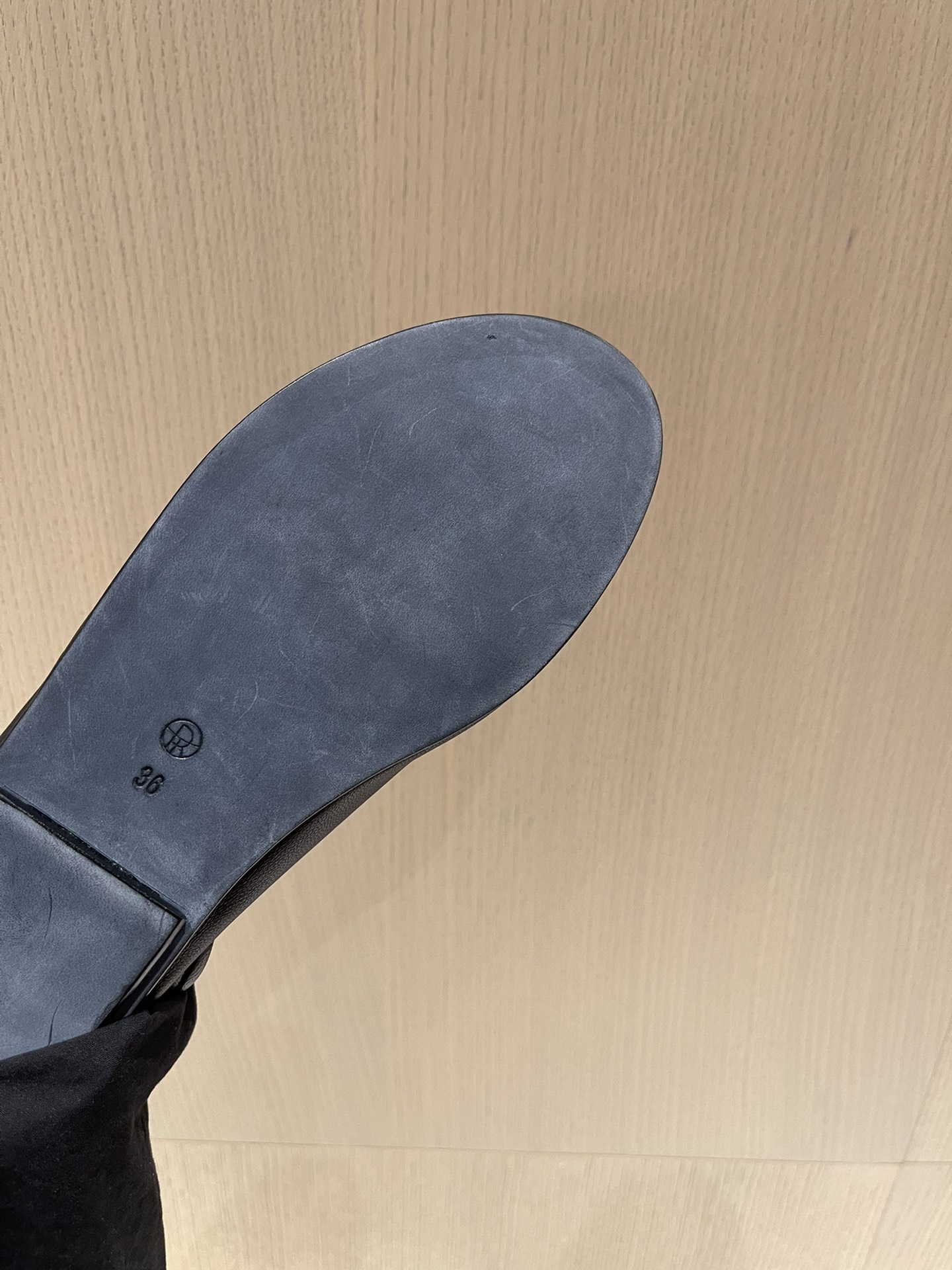 T*e R0w ballet single shoes