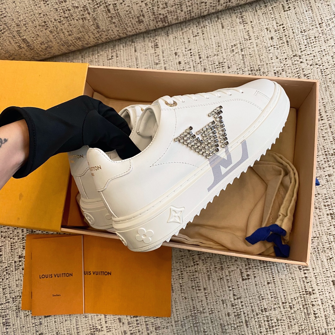 l0*is V*t0n sneakers(eu35-eu41)