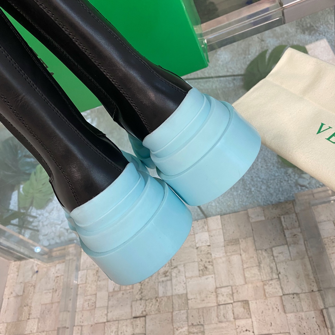 bo*te*ga Ve*ne*ta boots