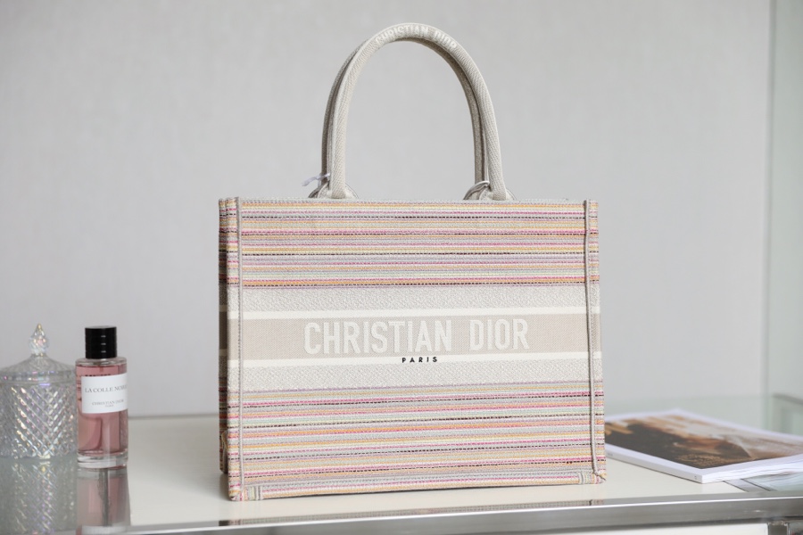 D*or small book tote-36.5cm