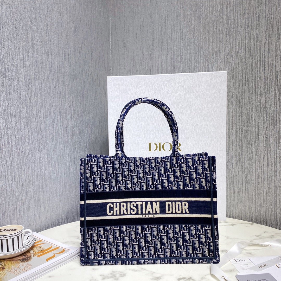 D*or small book tote-36.5cm