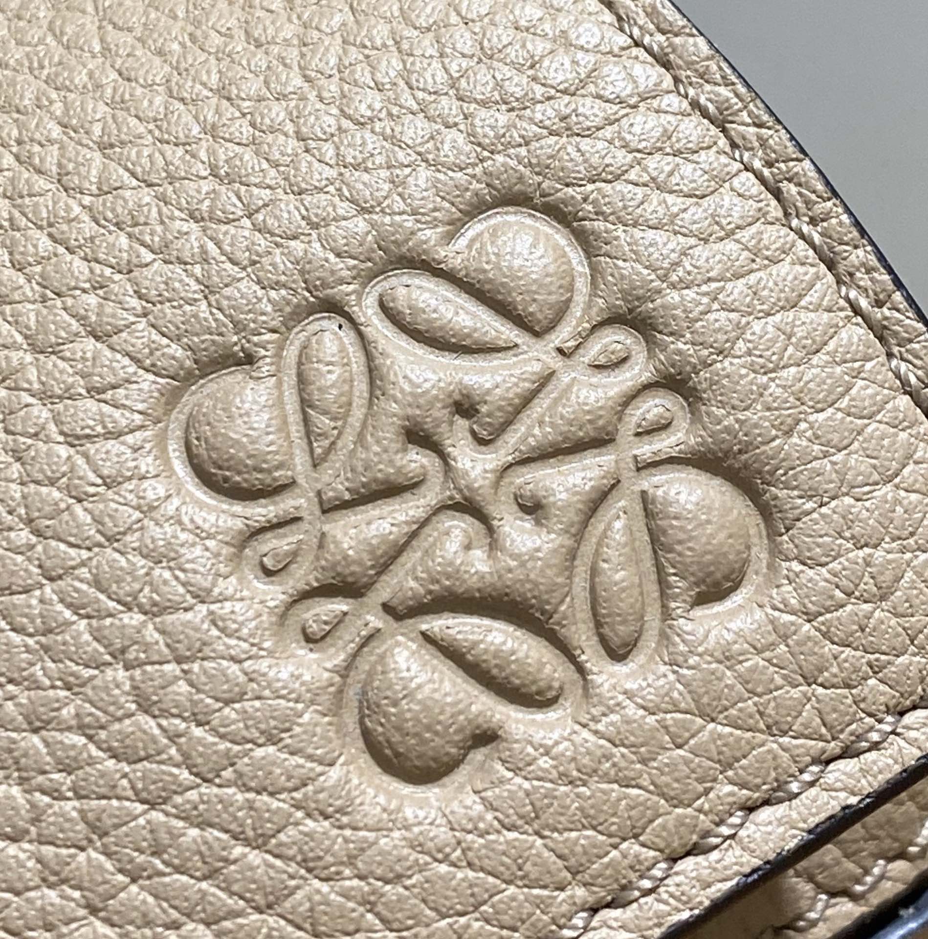 L0ew* puzzle small bag-24*10*14cm