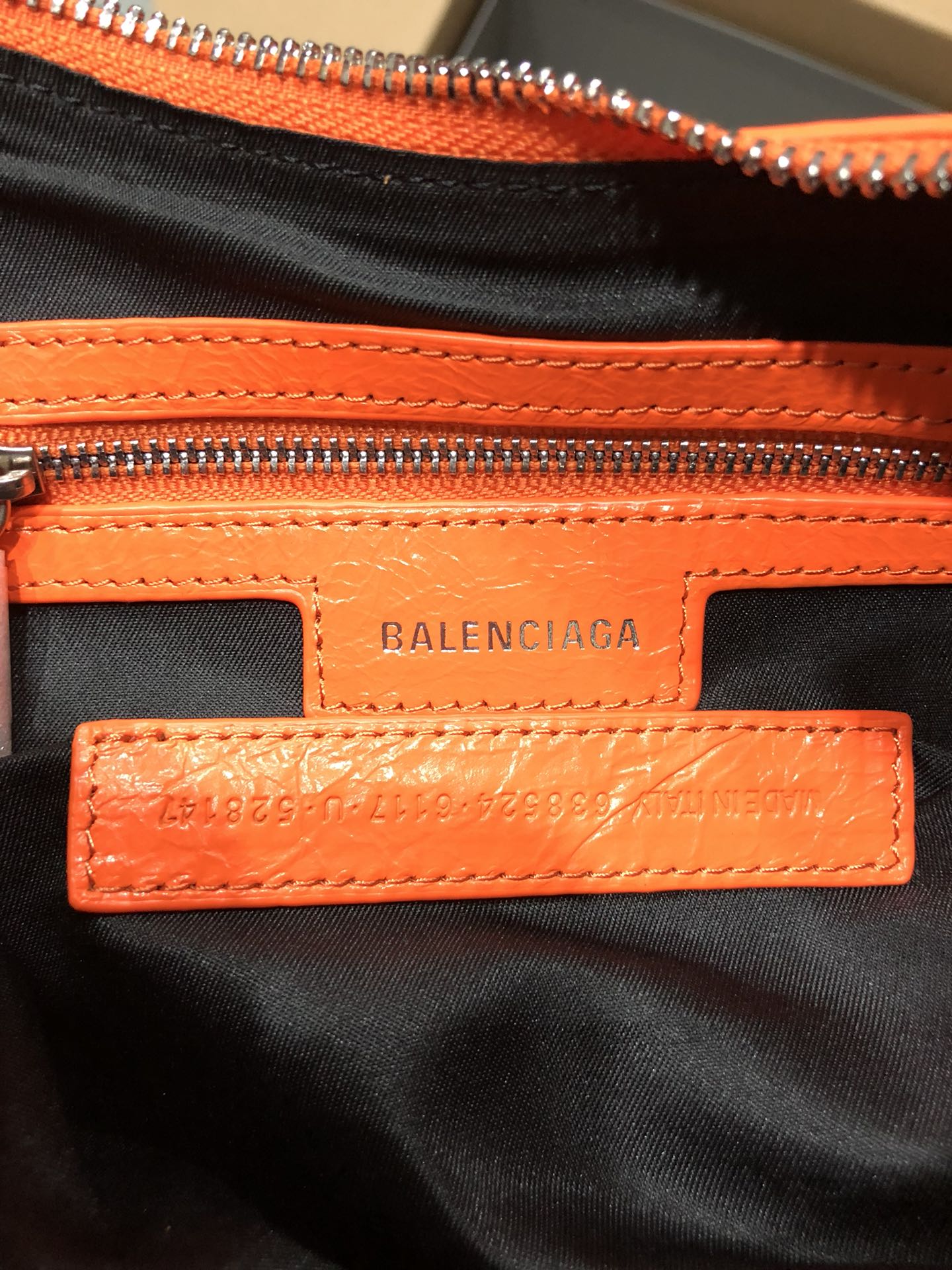 Balenciag Le Cagole Handbags-33*16*8CM