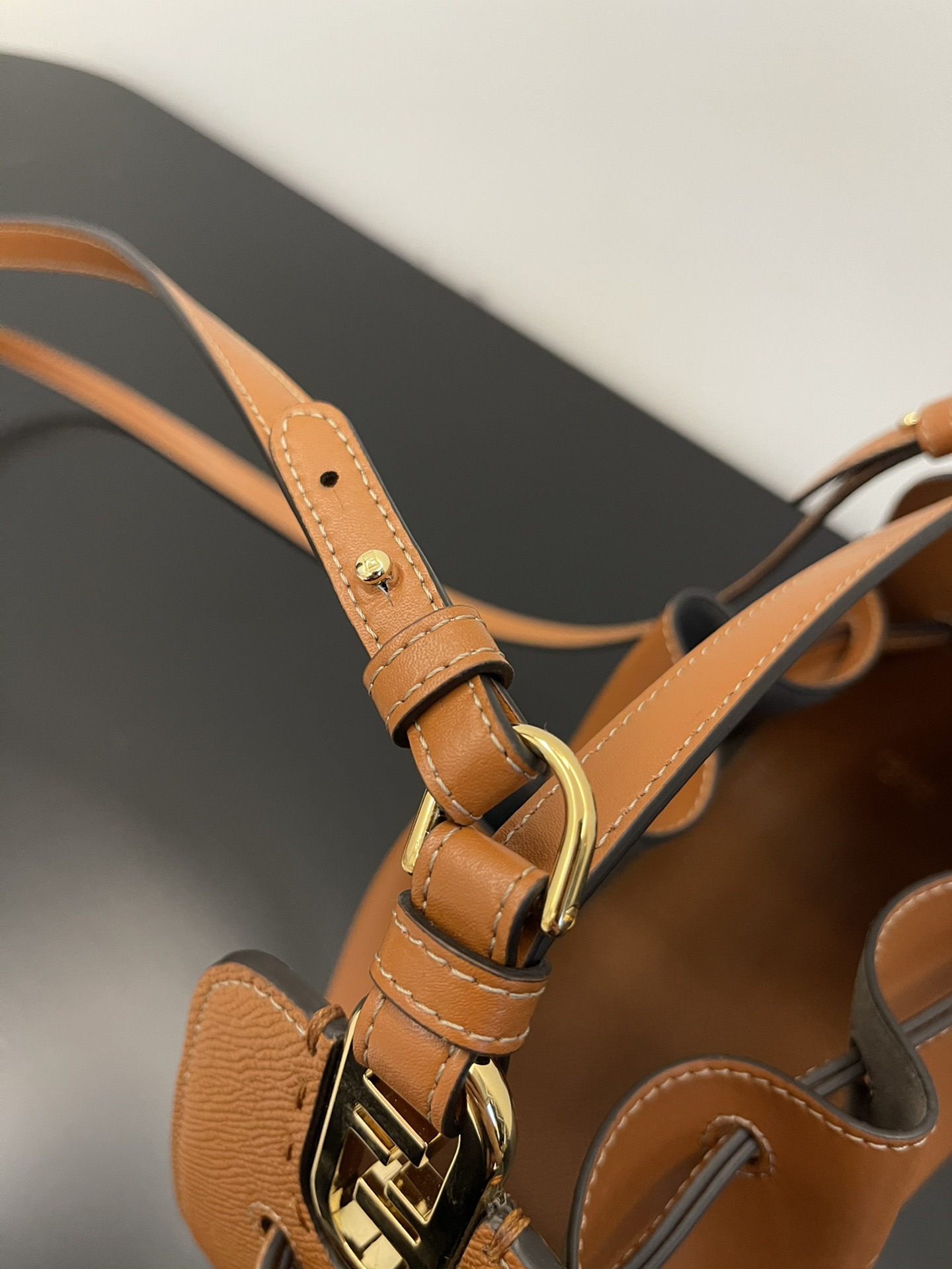 F**di pomodorino-21.5x14x17cm