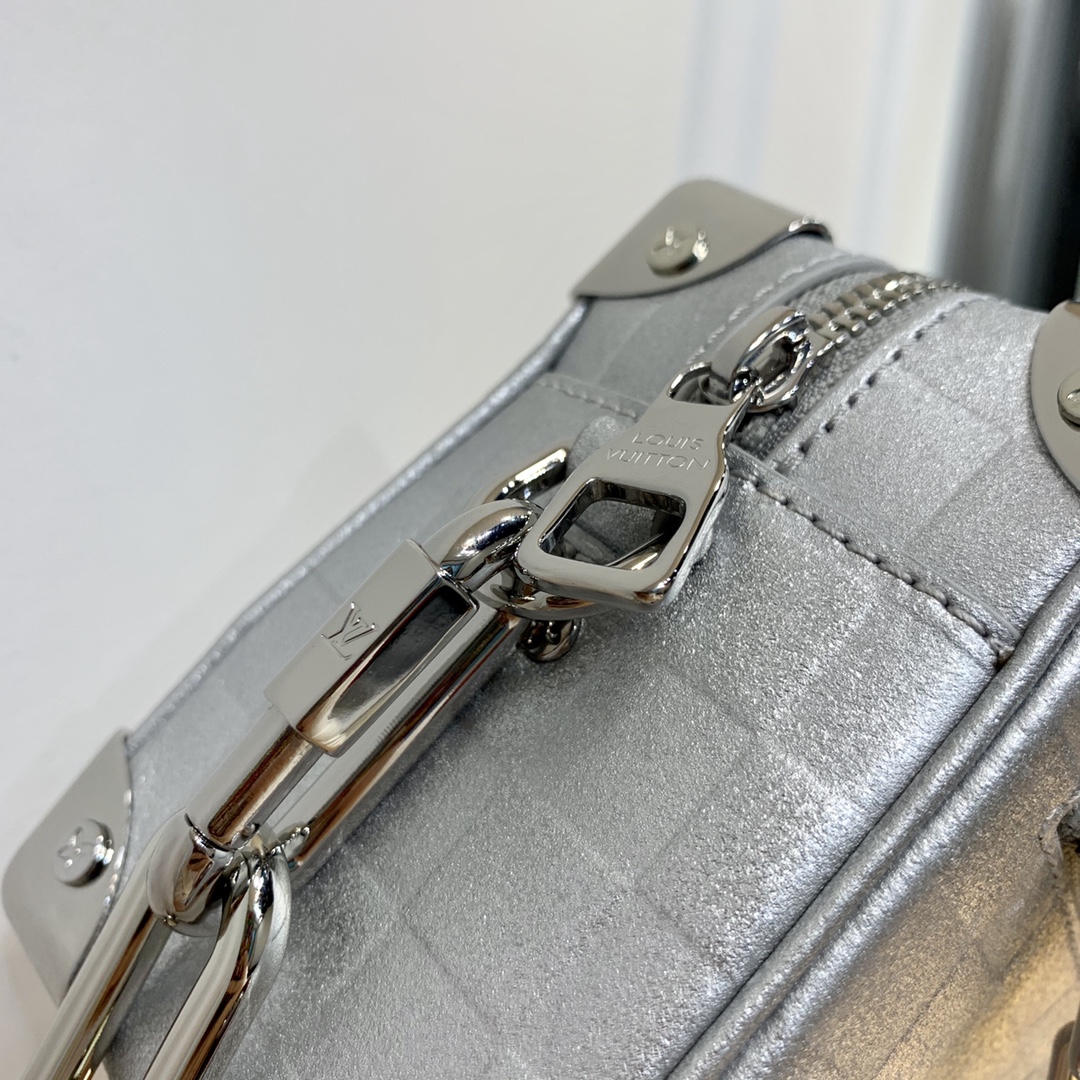 l0*is V*t0n mini soft trunk-m59726 -18*13*8m