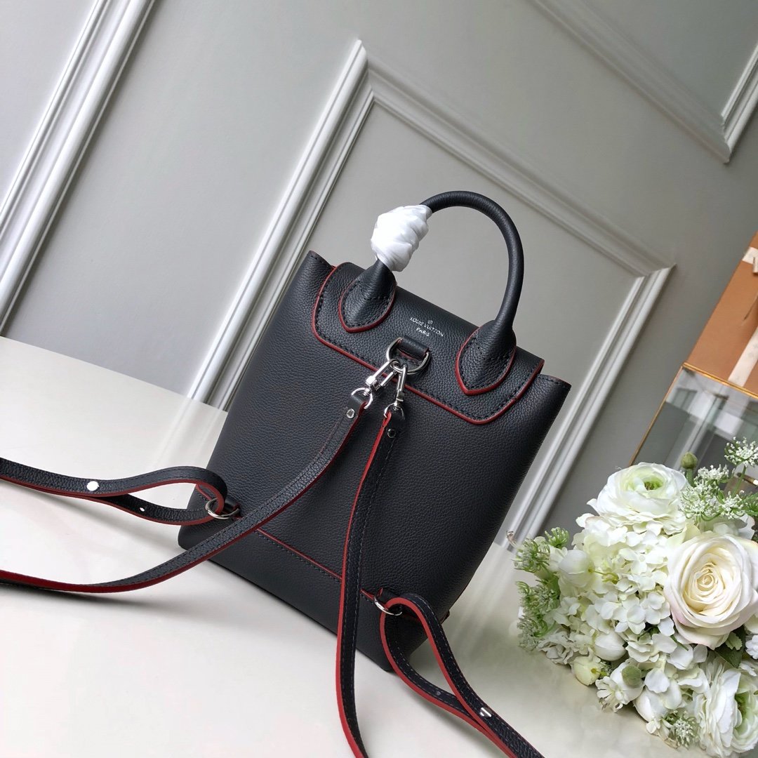 l0*is V*t0n backpack m54573-16*19.4*10cm