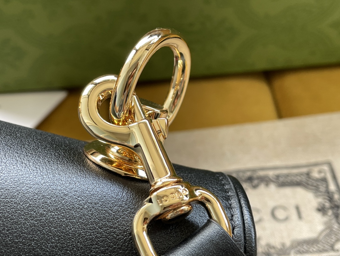 G*u*i blondie shoulder bag-22*13*5.5cm