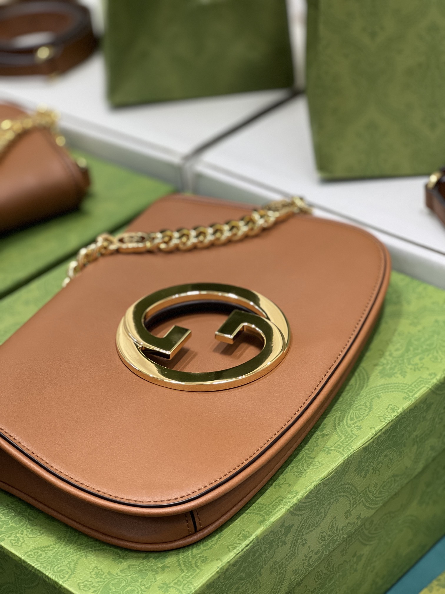 G*u*i blondie shoulder bag-28*16*4cm