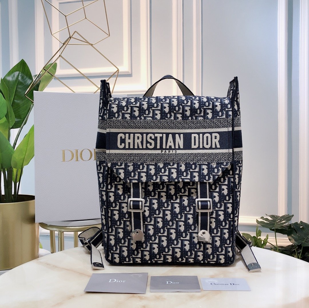 D*or oblique backpack-28x36x12cm