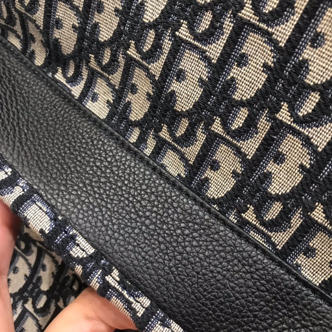 D*or oblique backpack-42x33x15cm