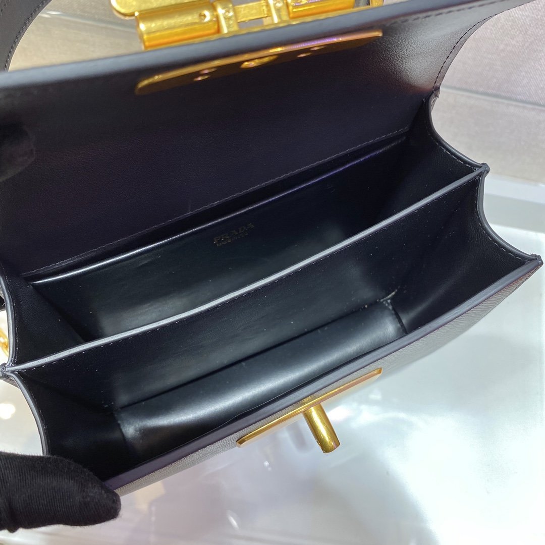 Pra*a 1bd021 chain bag-20*17*8.5cm