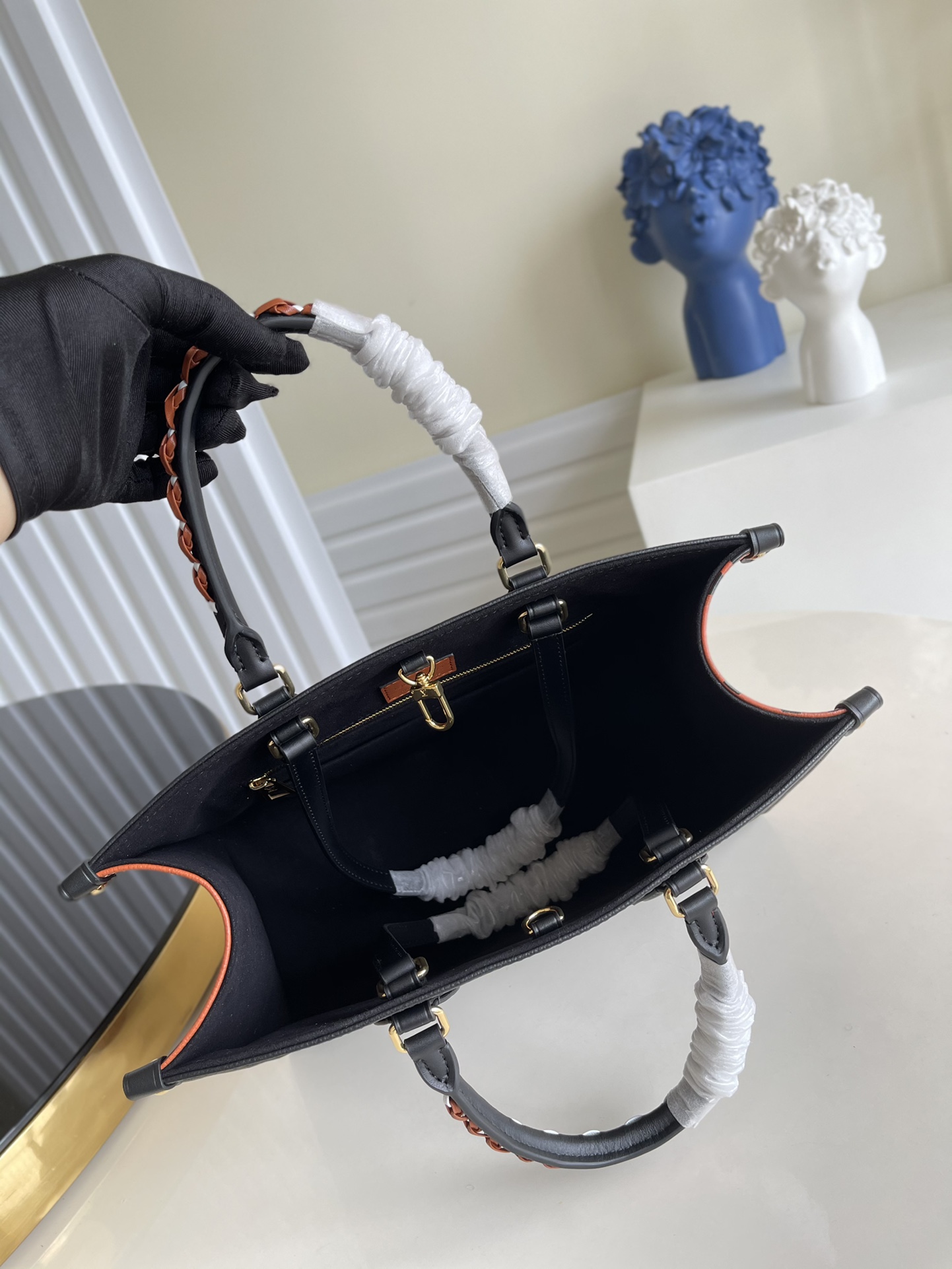 l0*is V*t0n onthego handbag-35*27*14cm