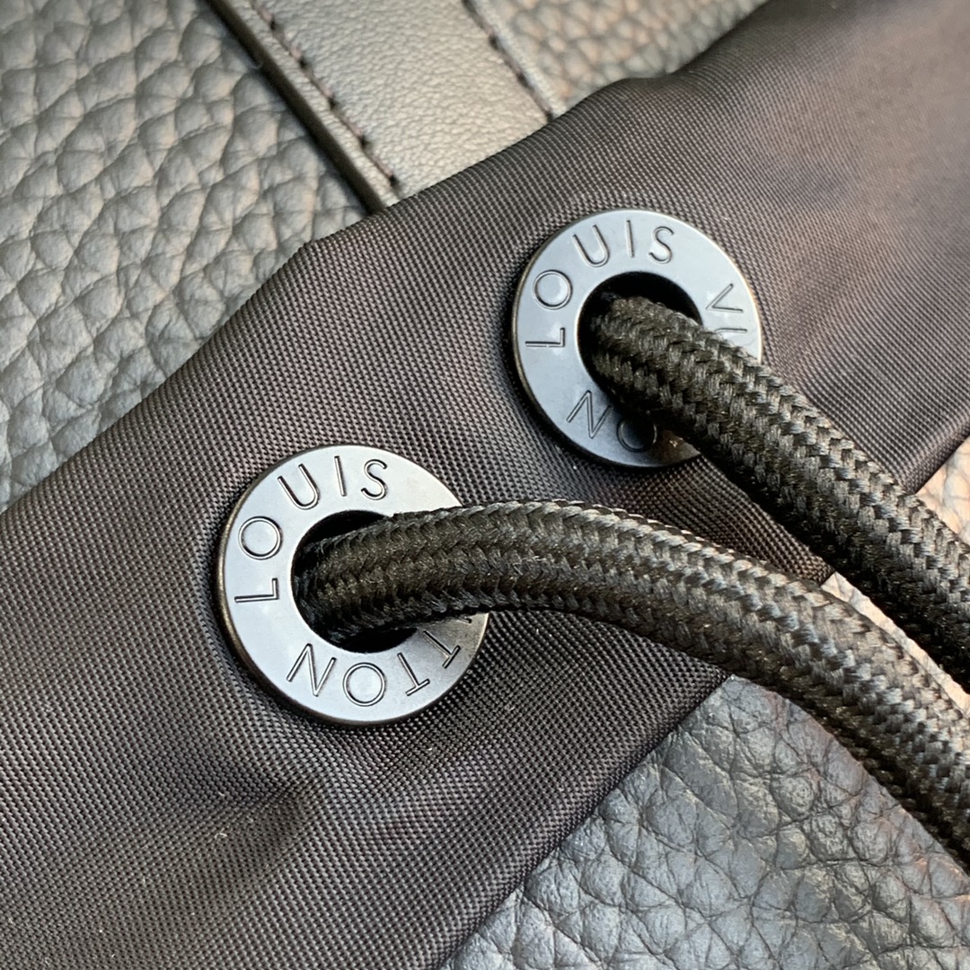 l0*is V*t0n christopher backpack-30*42*17cm