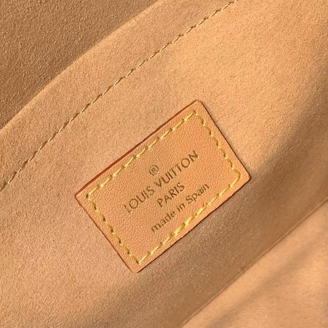 l0*is V*t0n small onthego handbag-35*28*15cm