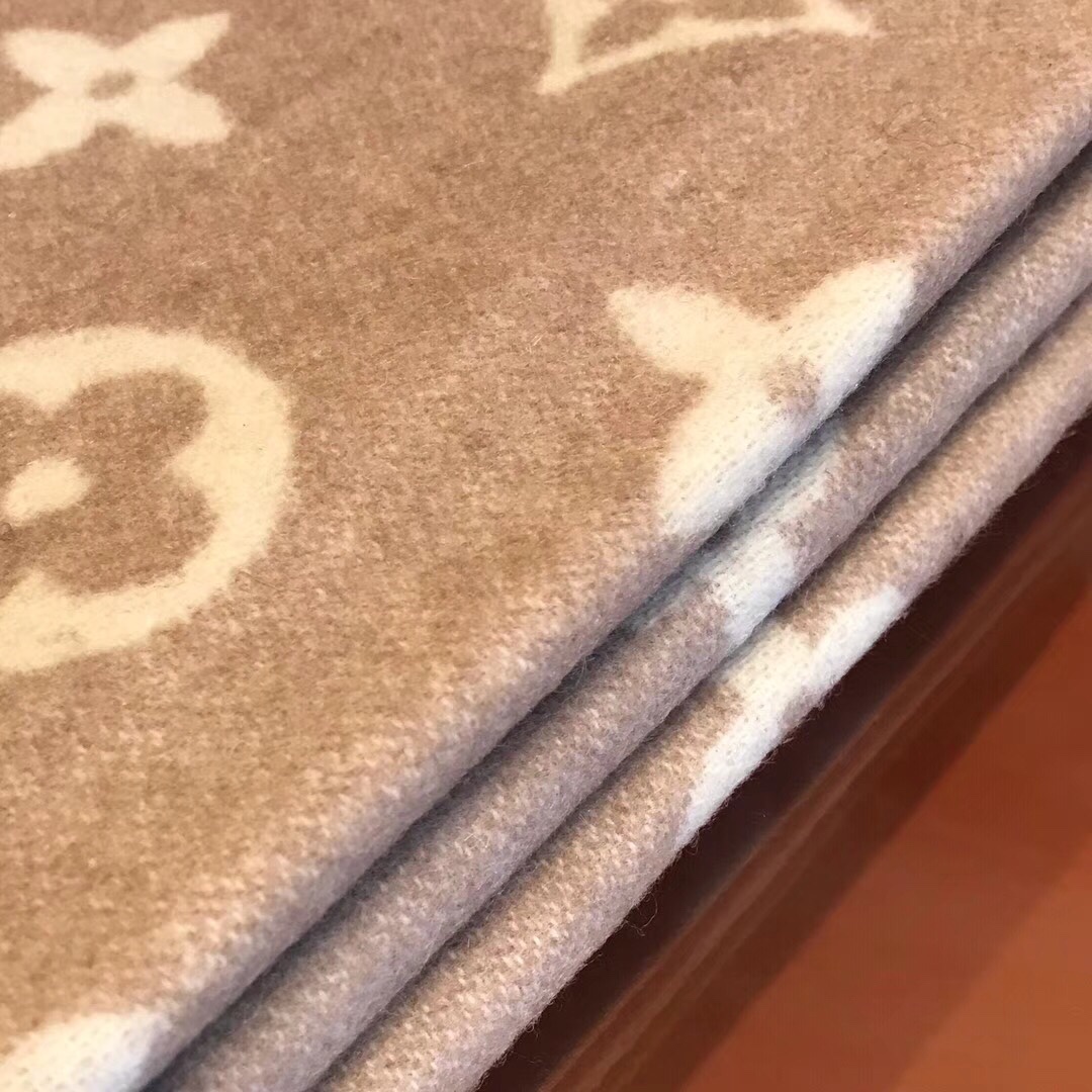 l0*is V*t0n blankets-150*200cm