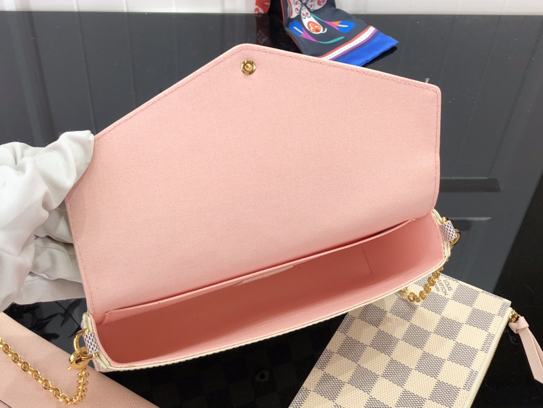 l0*is V*t0n pochette félicie wallet -21*11* 2cm