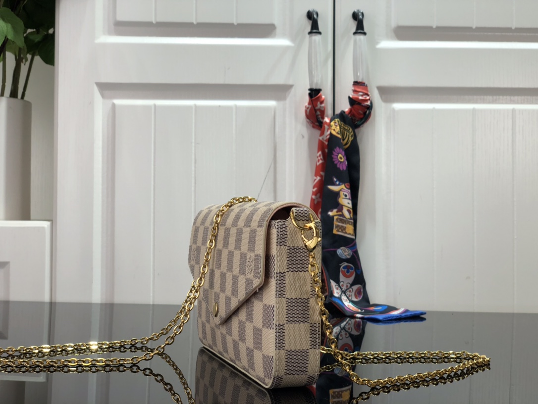 l0*is V*t0n pochette félicie wallet -21*11* 2cm