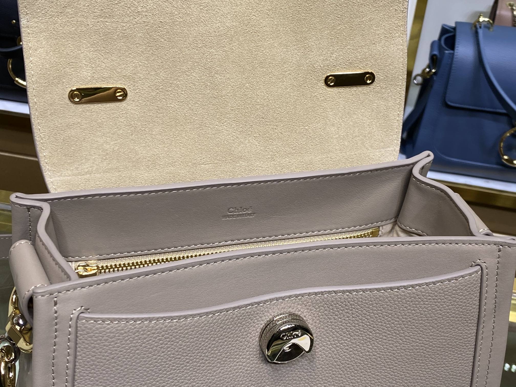 Ch10e tess bag-21*8*17cm