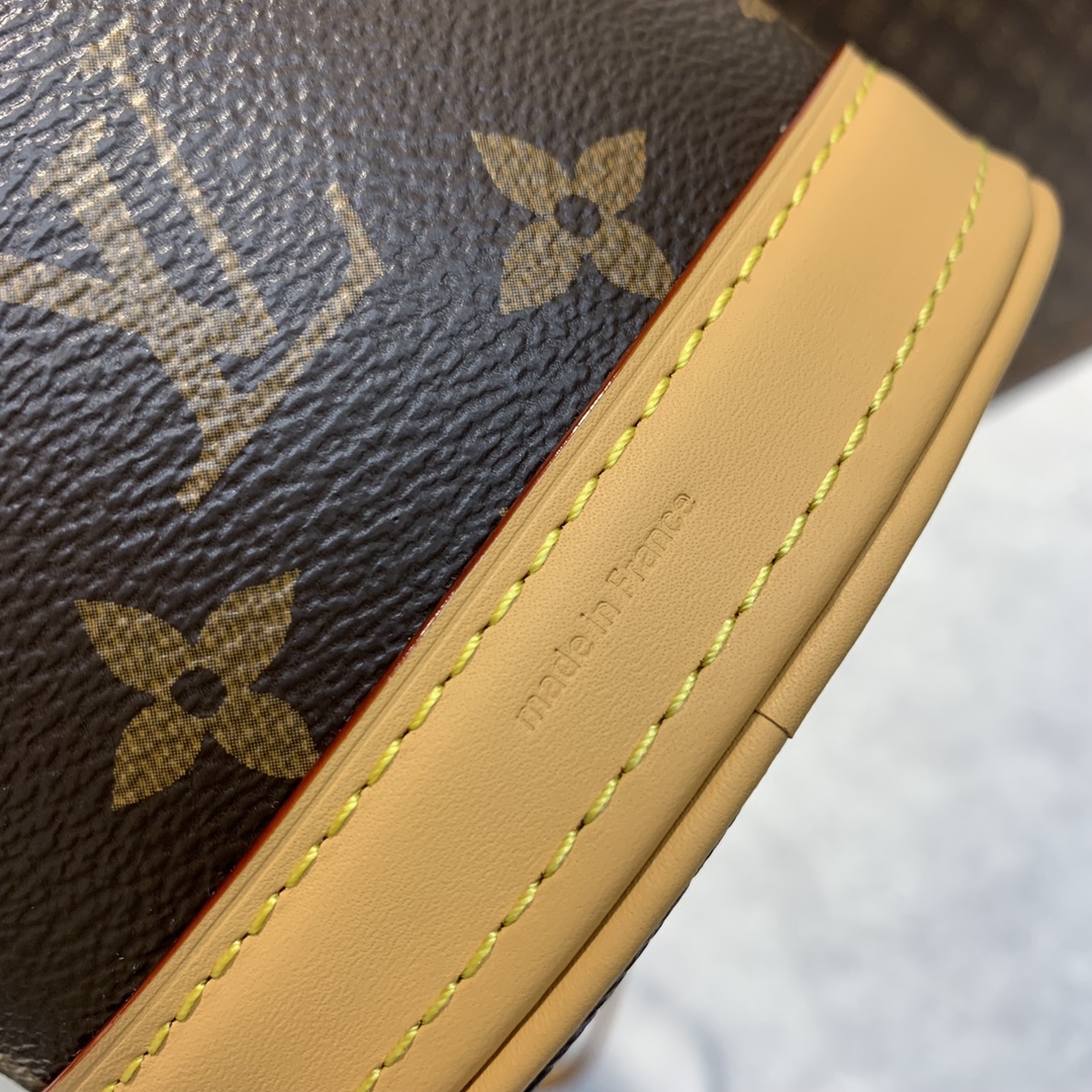 l0*is V*t0n m81489 nano bucket-13*17*9cm