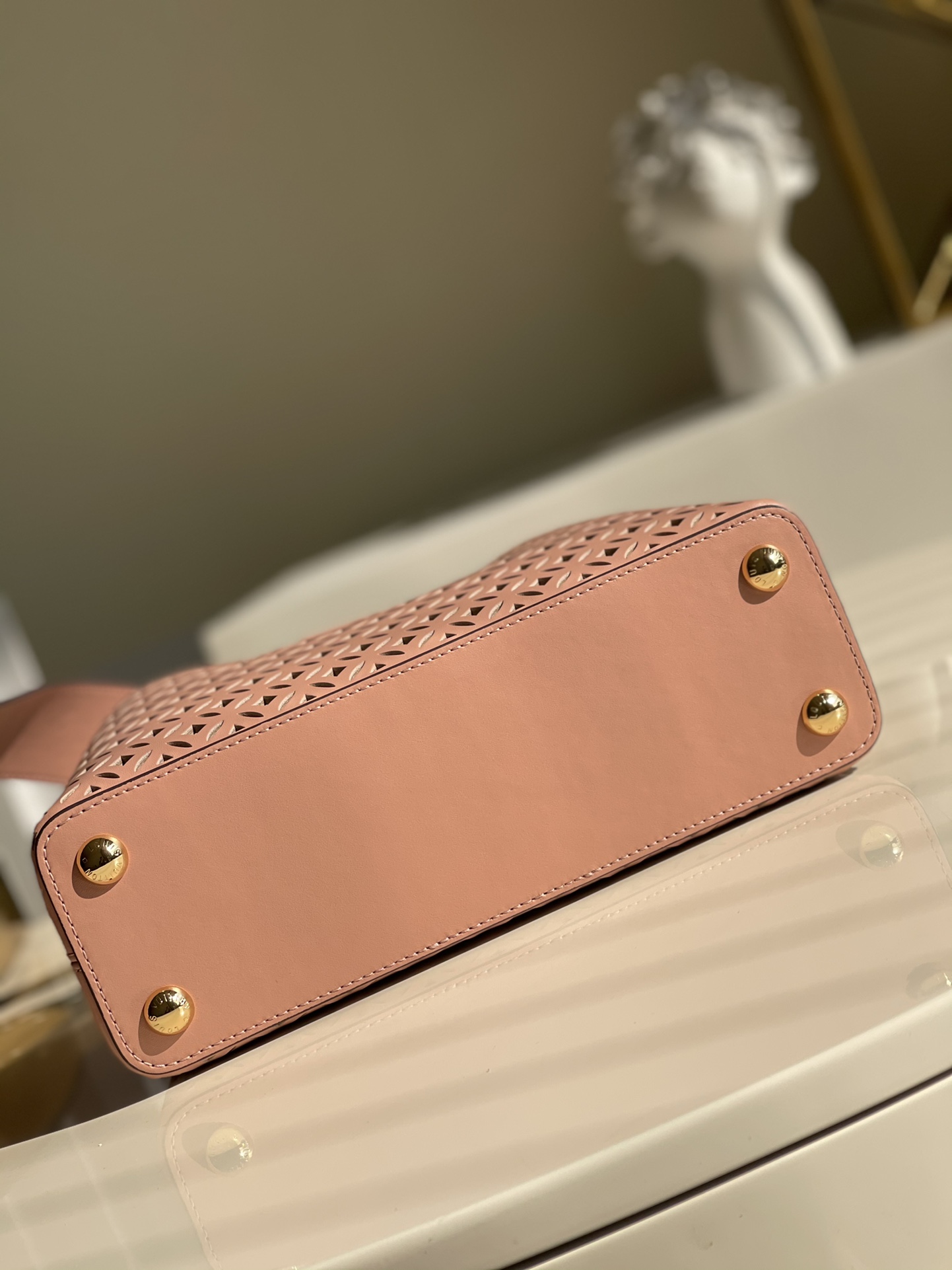 l0*is V*t0n capucines handlebag-21* 14* 8&27*21*10cm