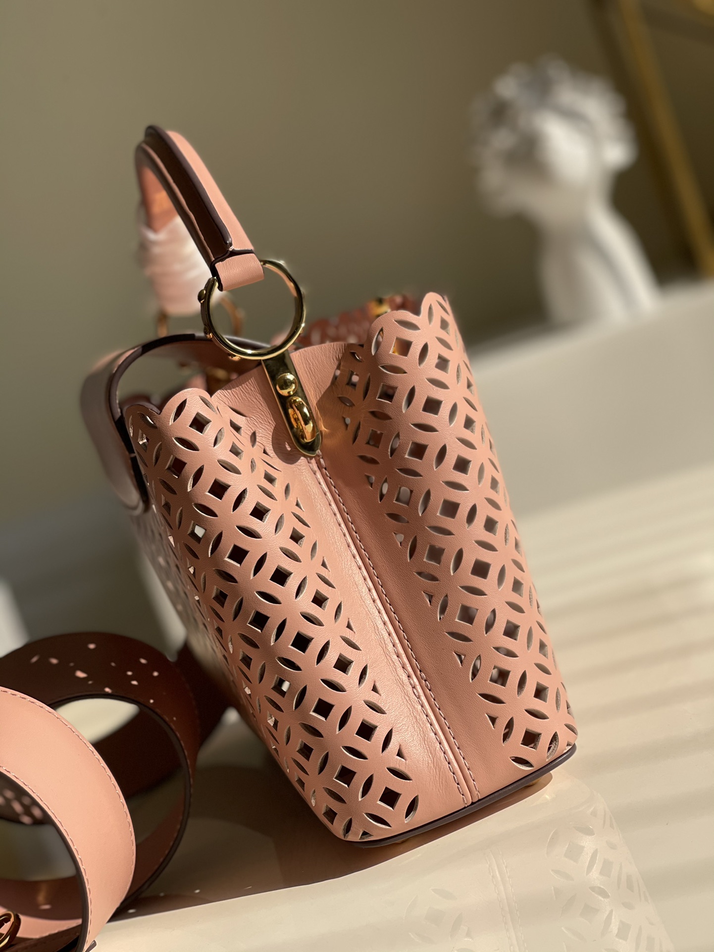 l0*is V*t0n capucines handlebag-21* 14* 8&27*21*10cm