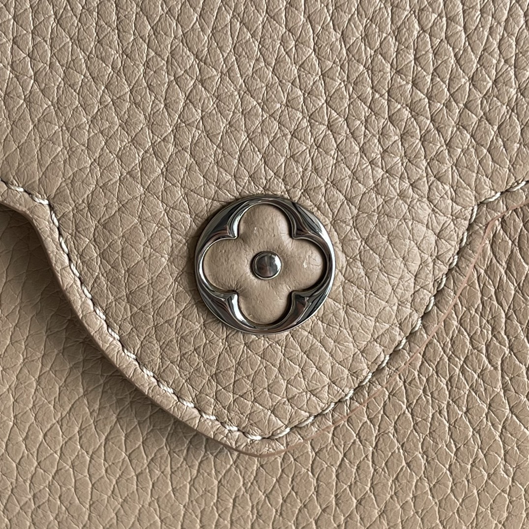 l0*is V*t0n mini capucines handlebag-21*14*8cm