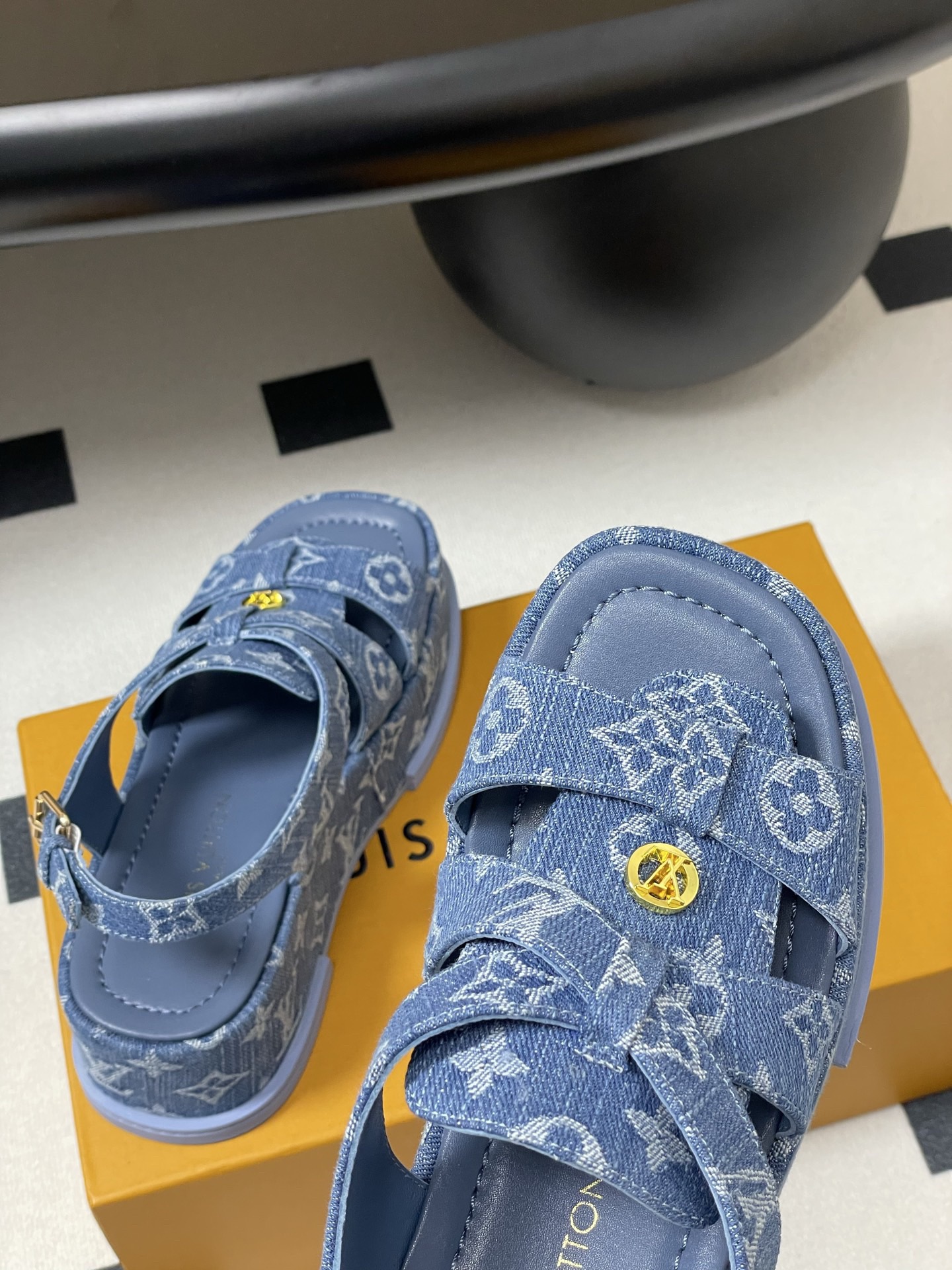 l0vis Vvtt0n maya sandals-5cm