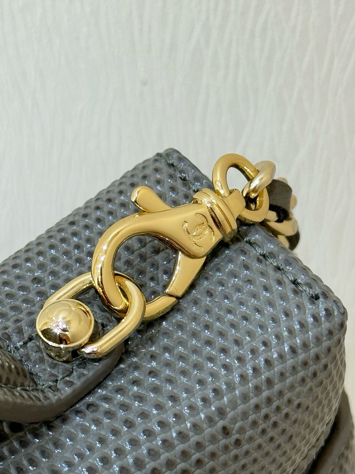 Chan*el Top Handle Long Vanity Case with Chain-23CM