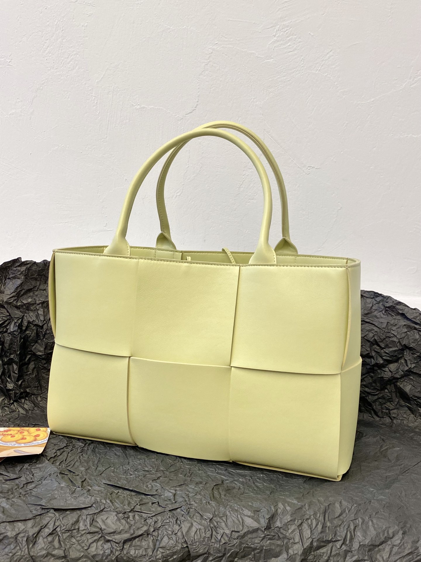 bo*te*ga Ve*ne*tatote-41×27×14cm