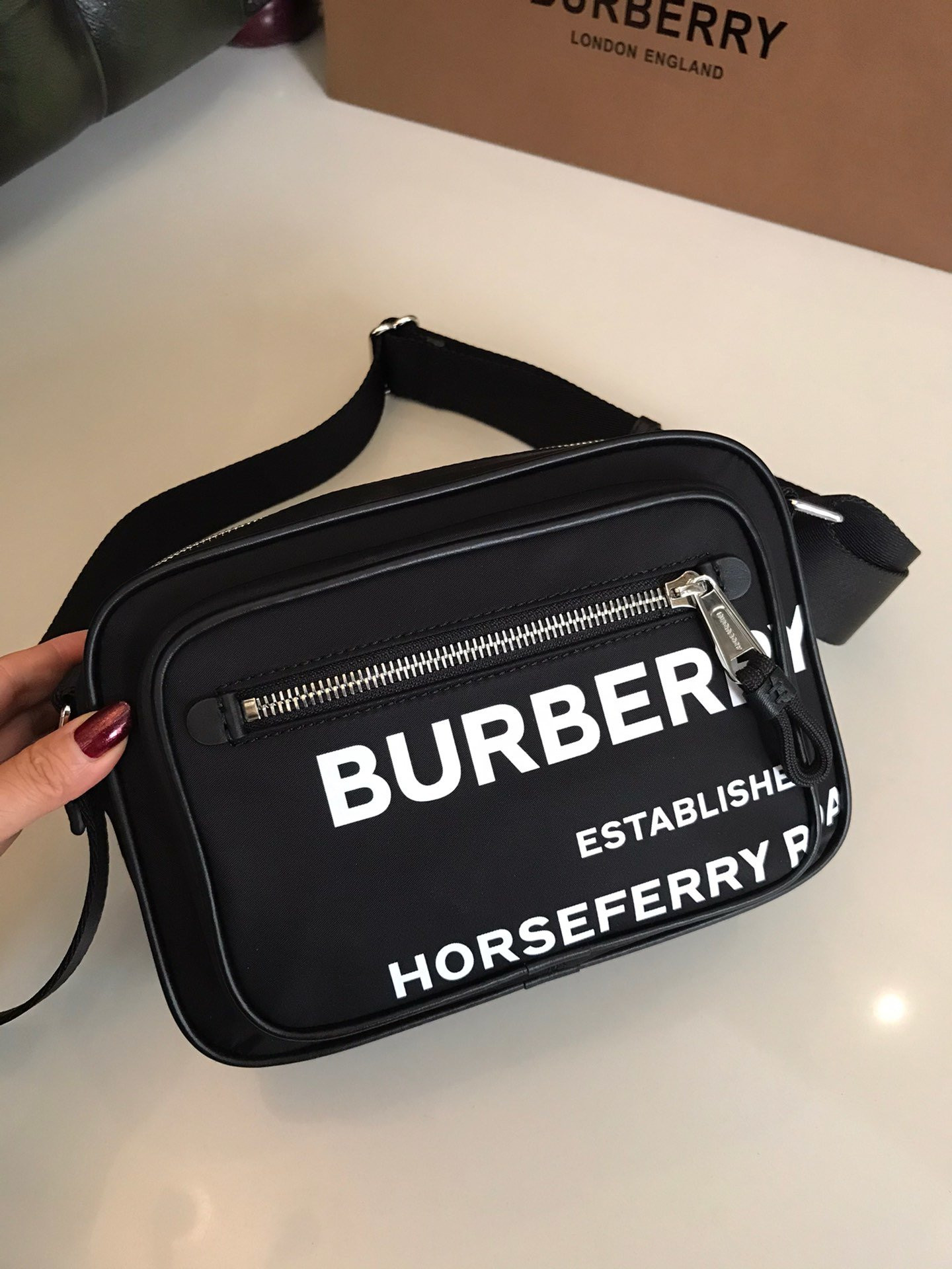 B**rry crossbody handbag-22*16*7cm