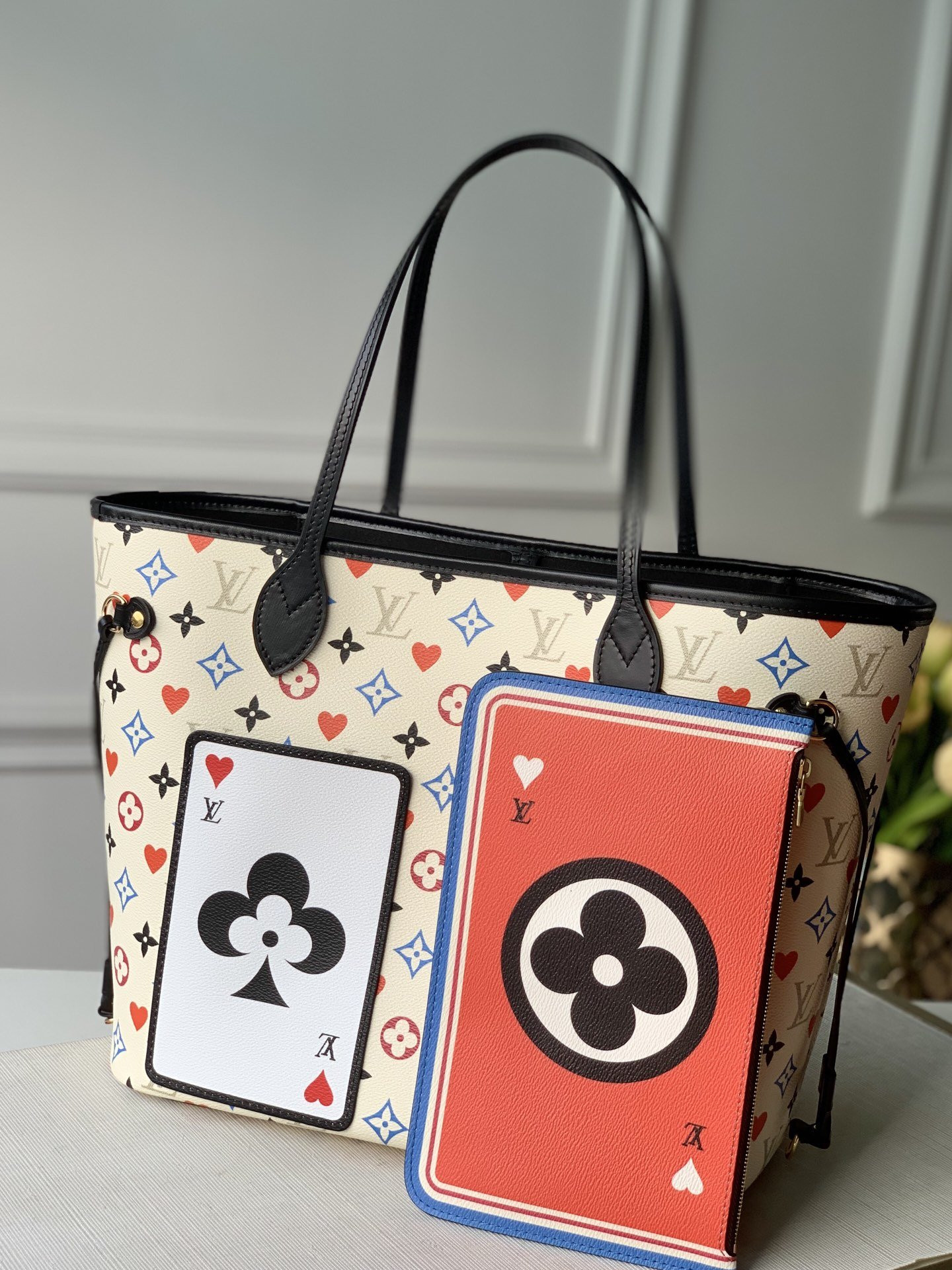 l0*is V*t0n neverfull mm game on-32*29*17cm