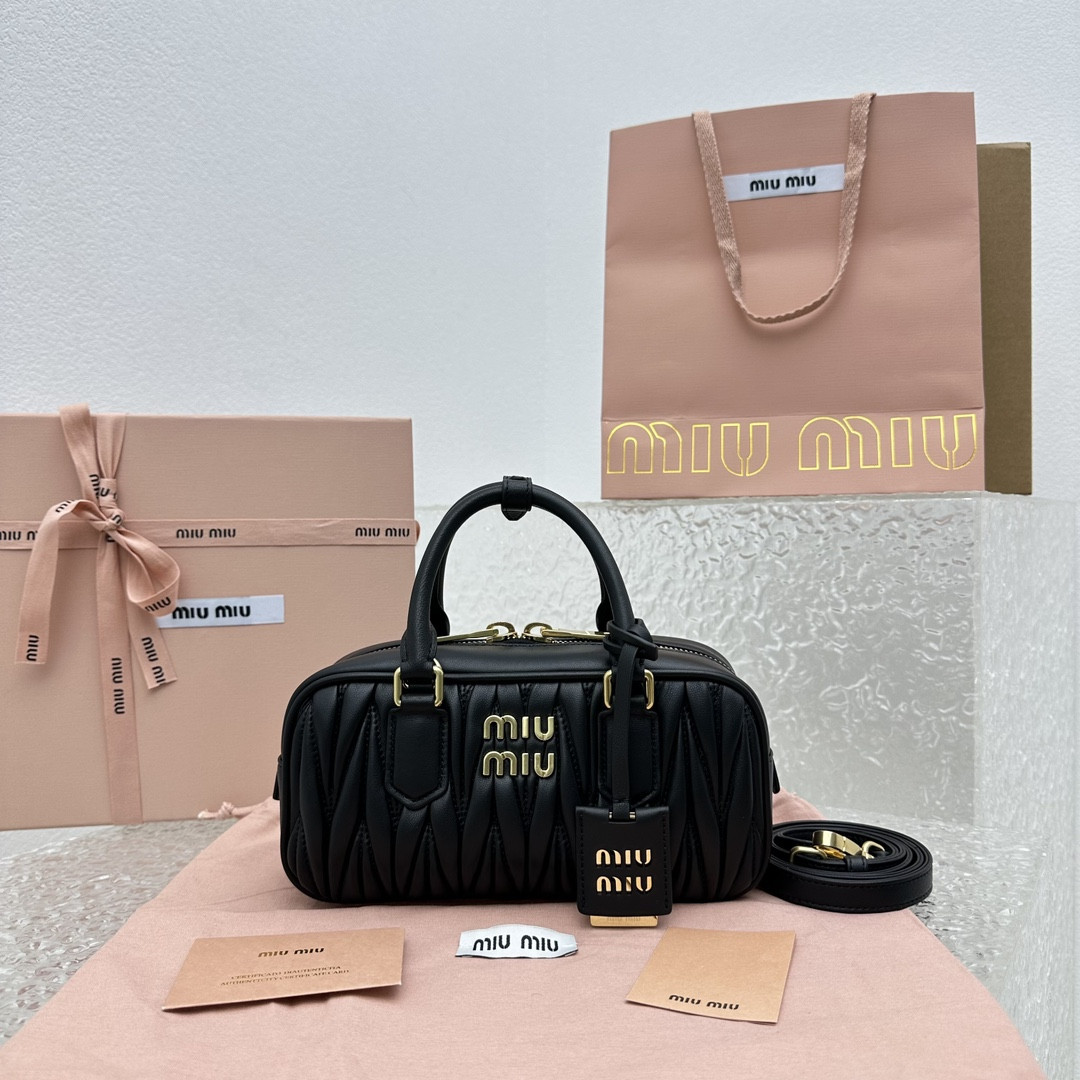 M*um*u vintage rectangular bag-23*12*8cm