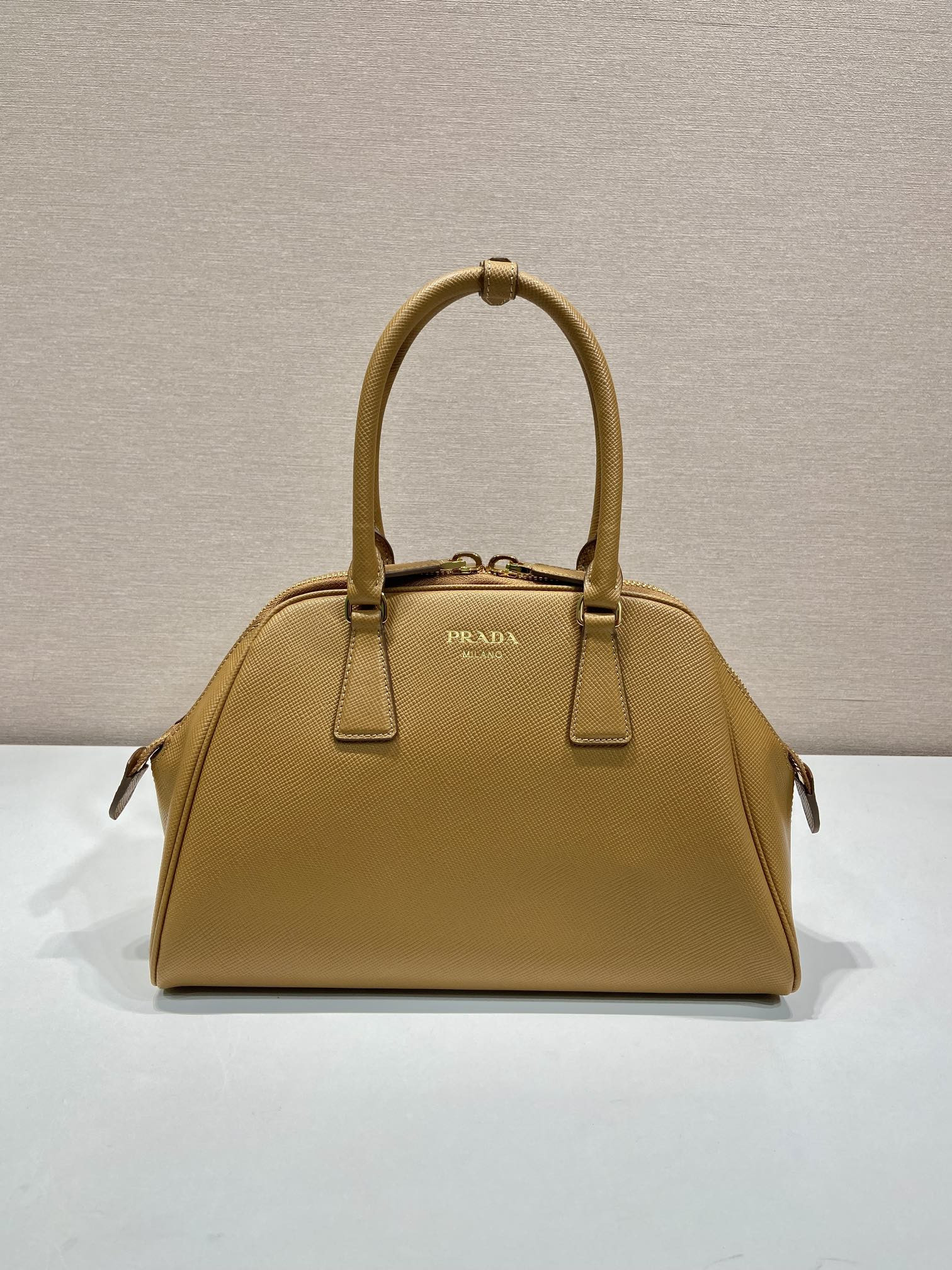 Pra*a 1bg537 shell bag-21*32*10.5cm