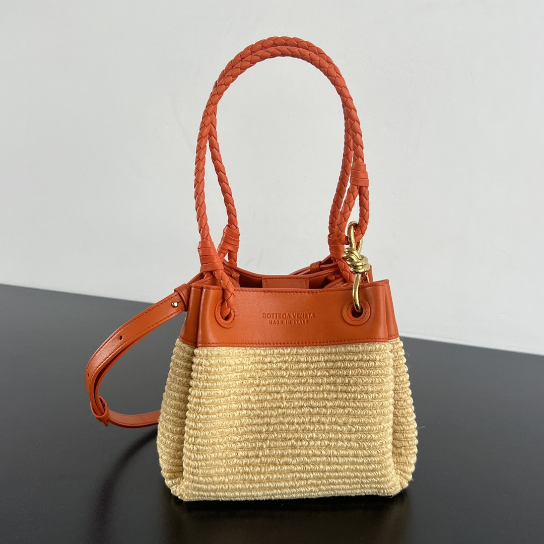 b0tt*ga Ven*ta® women''s small parachute in natural/burned orange-21x17x16cm