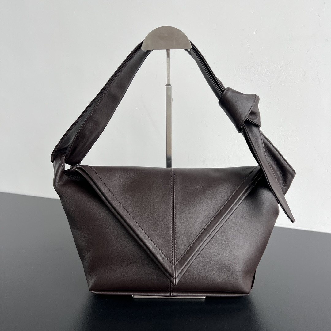 b0tt*ga Ven*ta sawyer bag-25*17*12cm