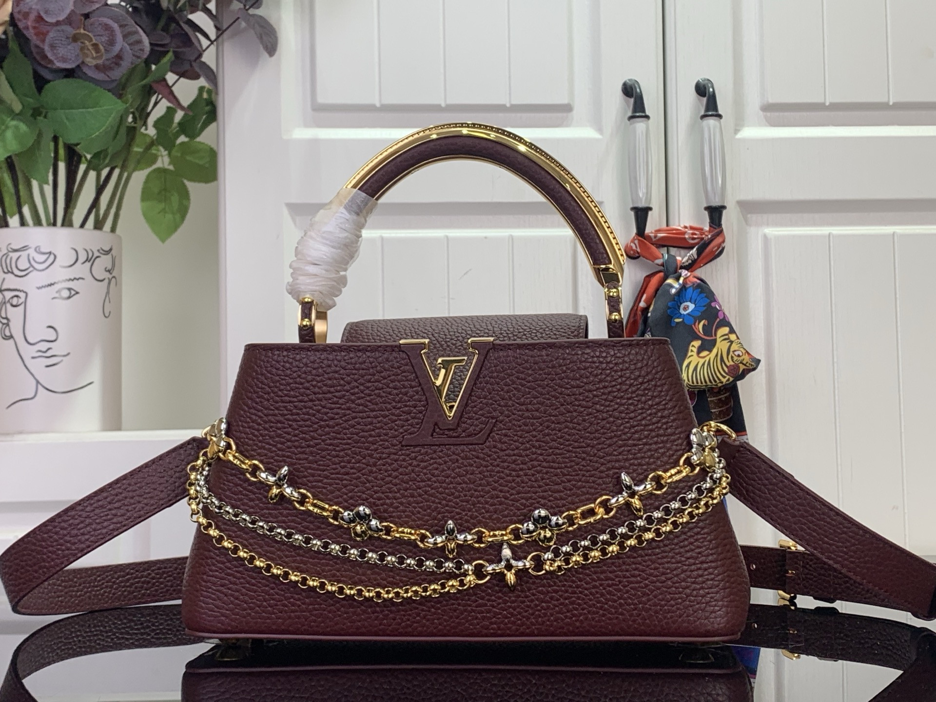 L0vis Vvtt0n Sac Capucines East West BB-29x18x9CM