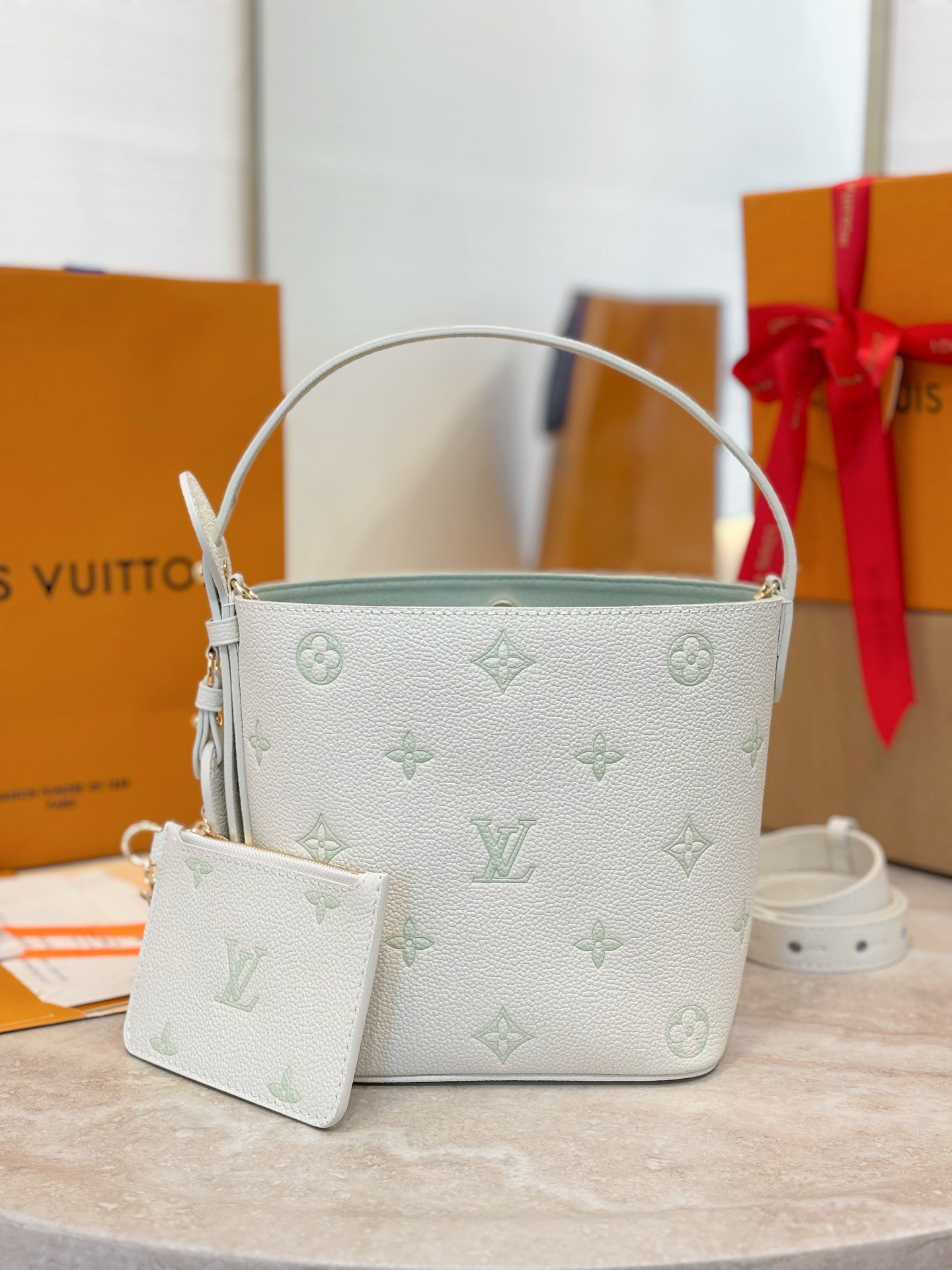 LV All In BB Bucket-M15130-18 x 12 x 16CM