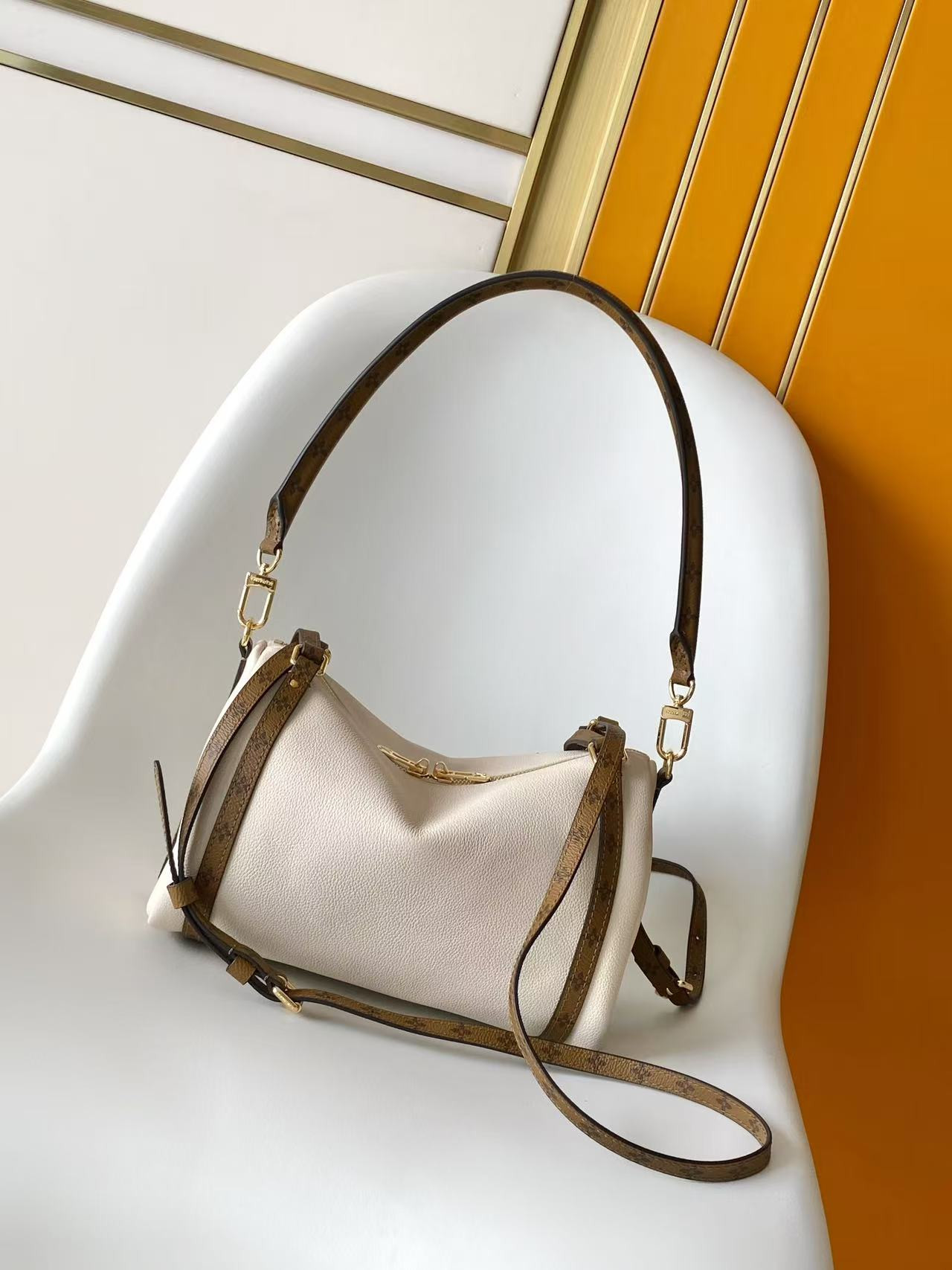 L0vis Vvtt0n Express Handbag-M26039-17 x 13.5 x 26CM