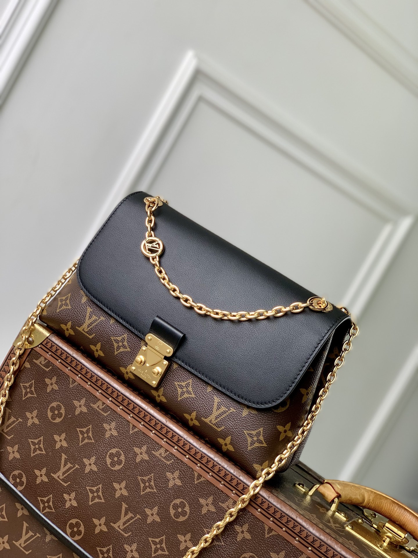 L0vis Vvtt0n Madeleine Handbag-M28610-29 x 18 x 10.5CM