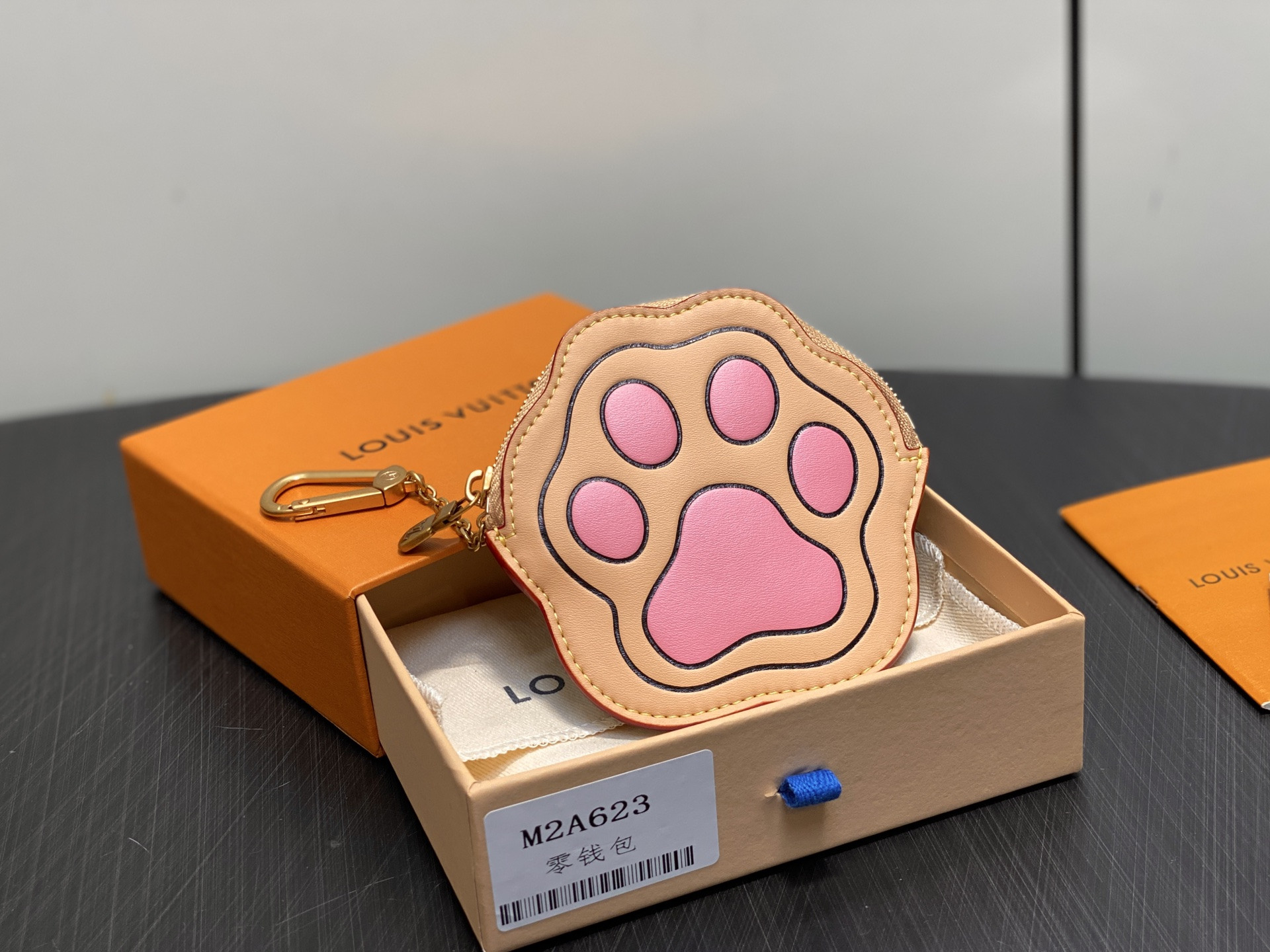 L0vis Vuitto*n Paw Coin Pouch Other Leathers -15*10*4.5CM