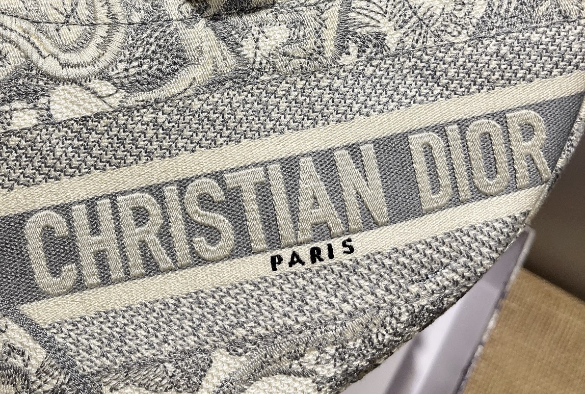 D*or saddle bag-25.5 x 20 x 6.5cm