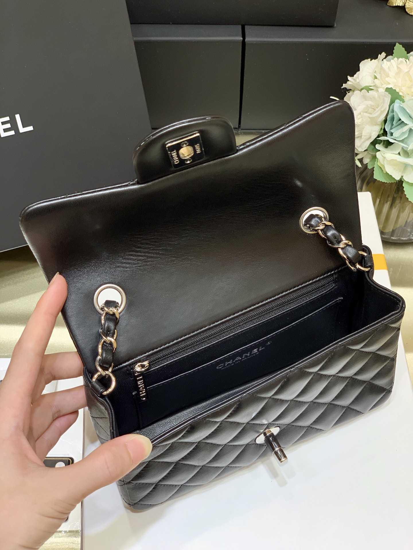 Ch@nel Flap Bag-Lambskin-Silver Hardware-20CM