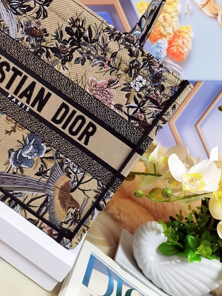 D*or small book tote-36*18*28cm