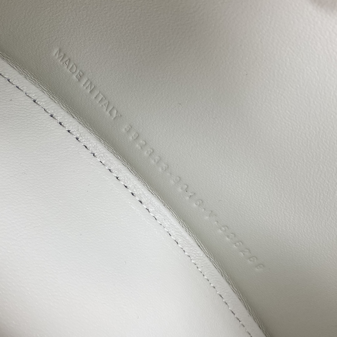 G*u*i&ba*len*cia*ga hourglass bag-19x8x21cm